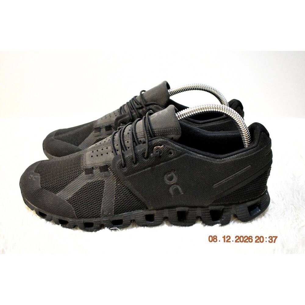 On Cloud 5 Black Light Weight Athletic Walking Running Shoes - Women's Size 9